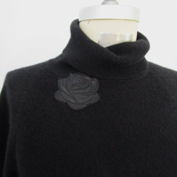 Black CASHMERE Turtleneck Sweater Pullover Rose Applique - Picture 3 of 11